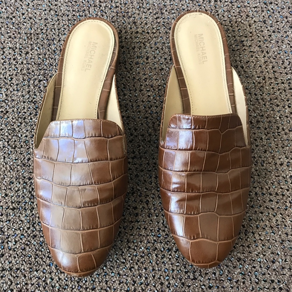 Michael Kors faux gator tan leather slippers